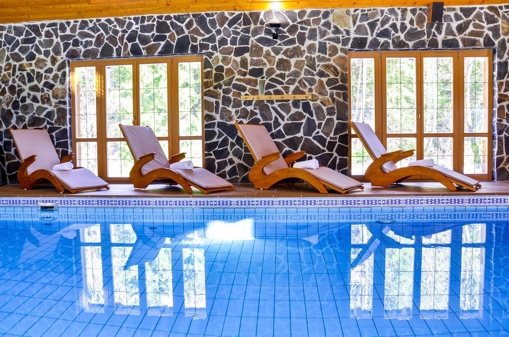 Hotel****Liptovsky Dvor Liptovský Ján Eksteriør bilde